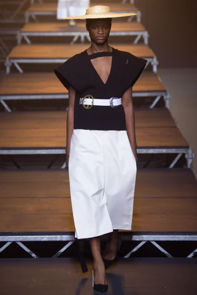 Look 31